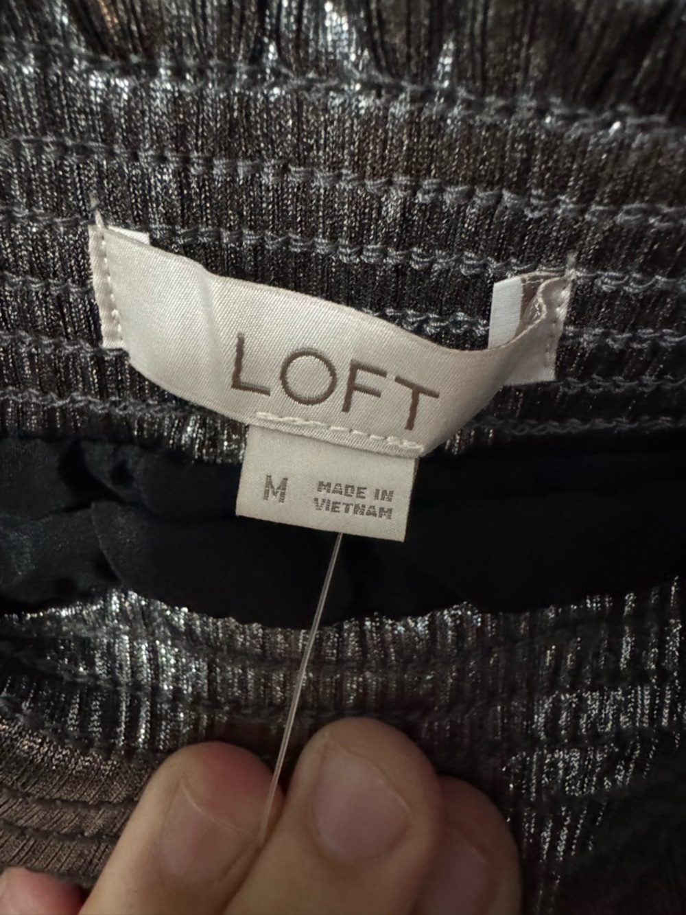 NWT LOFT Metallic Tiered Skirt – Size M– - Picture 3 of 4